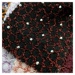 YX1288 180gsm Kain Jacquard Lurex Motif Ular yang Sedang Populer dengan Batu 3D, Kain Jacquard Khusus untuk Tekstil Rok - Product Image 4