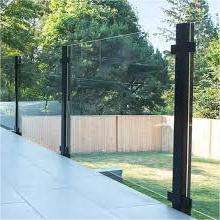 Sistema de Barandillas de Acero Inoxidable 316 de Diseño Moderno con Abrazaderas para Pilar y Pasamanos de Vidrio Templado para Exteriores - Product Image 4