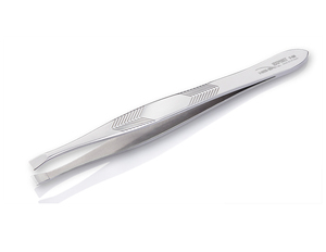 Juego de Manicura y Pedicura NGHIA Superlative T-06 de Acero Inoxidable con Acabado Gris de 95.5 mm de Longitud, Pinzas para Cejas - Product Image 1