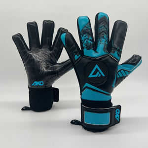 Gants d'entraînement de football pour enfants et adultes, respirants, antidérapants et résistants à l'usure, en latex, pour gardiens de but, joueurs de football par Ako - Product Image 1