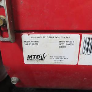 Souffleuse à neige à deux étages à montage frontal, moteur à engrenages, moteur Loncin, démarrage électrique, état neuf ou d'occasion, pour déneigement agricole - Product Image 5