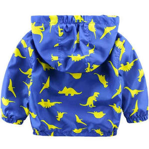 Chaqueta de Invierno para Bebé Niño de Alta Calidad OEM, Suave, Impermeable, con Estampado de Dibujos Animados, Cortavientos con Capucha, Venta al Por Mayor - Product Image 3