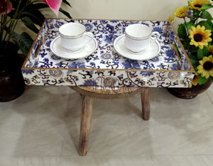 Plateaux de service en bois avec poignée grand moyen et petit plateau en bois polyvalent léger et robuste (lot de 3) - Product Image 3