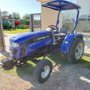 Tractor agrícola con motor diésel LOVOL 4x4 con engranaje de 40HP y componentes del núcleo del motor en estado usado. - Product Image 6