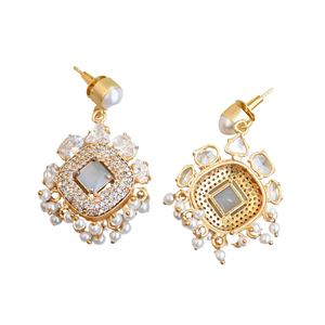 Boucles d'oreilles élégantes prêtes à être expédiées avec de fines pierres précieuses, plaquées or poli et de qualité artisanale - Product Image 2