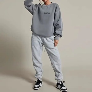 Sweat-shirt pour femme en tissu doux avec impression de logo personnalisée, vente chaude, fabrication sur mesure, streetwear d'extérieur pour l'hiver et l'automne - Product Image 3