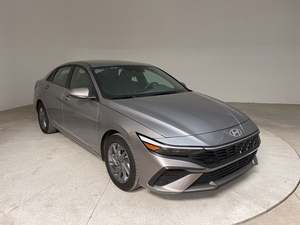 Peu utilisé 2024 HYU NDAI Elantra SEL FWD - Product Image 5