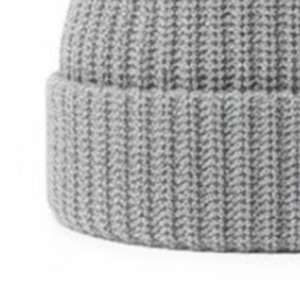 Bonnets pour hommes en gris à logo personnalisé très demandés pour l'hiver, style streetwear, bonnets en tricot confortables, style jacquard - Product Image 4