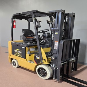 Carretilla elevadora eléctrica de 1 tonelada distribuida por el fabricante, modelo Caterpillar de calidad, minicarretilla elevadora personalizable, venta minorista competitiva - Product Image 3