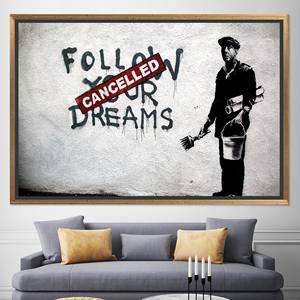 Sueños Cancelados: Lienzo Decorativo con Graffiti de Banksy, Lienzo con Marco Dorado - Product Image 1