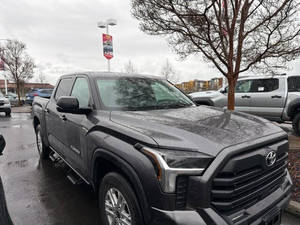 สภาพดีเยี่ยม รถมือสอง โตโยต้า ทันดรา SR5 ปี 2022 - Product Image 2