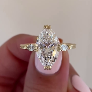 Bague de fiançailles certifiée IGI, taille marquise, avec halo caché et pierres latérales, bagues en diamant - Product Image 1
