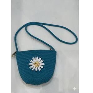 Designer de sacs à main en jute de qualité supérieure biodégradables pour les boutiques, les magasins et les marques disponibles à un prix abordable - Product Image 1