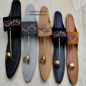 Zapatos de moda zapatos de cuero de la India zapatos hippie de cuero zapatos casuales de cuero kolhapuri zapatos de moda de cuero - Product Image 1