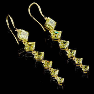 Pendientes cuadrados de esmeralda y diamantes, pendientes dorados con diamantes Roy, pendientes de princesa de color amarillo intenso. - Product Image 2