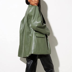 Femmes nouveau Style hiver Faux cuir veste solide fermeture éclair col montant bouton décoration court blanc moto Bomber veste - Product Image 5