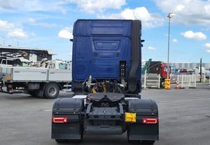 Camion tracteur d'occasion Mercedes-Benz Actros 1846 6x4 Diesel Euro 6 Transmission Manuelle Logistique Transport Neuf 2020 - Product Image 4