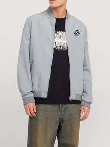 Chaqueta Bomber con Capucha para Hombre, Diseño Único, con Cuello Alto, Logotipo Frontal, Transpirable, Hecha en Pakistán, de Lana/Poliéster, Estilo Casual Otoñal AKO - Product Image 5