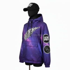 Chaqueta Cortavientos Premium para Mujer, Diseño de Impresión Morada Galaxia con Logotipo Bordado en Parche - Product Image 4