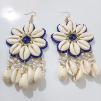 Anting-anting bunga cangkang Cowrie buatan tangan dengan manik-manik biru perhiasan menjuntai etnis untuk wanita kerajinan tradisional hadiah Boho dan mode