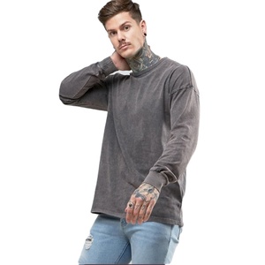 T-shirt personnalisé pour homme, coupe classique, manches longues, col rond, 100 % coton lourd, écologique et respirant - Product Image 1