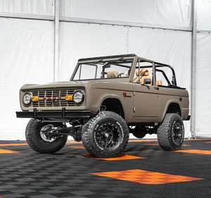 Camioneta Usada Maxlider Coyote Bronco de Gasolina con Transmisión Manual en Oferta - Product Image 1