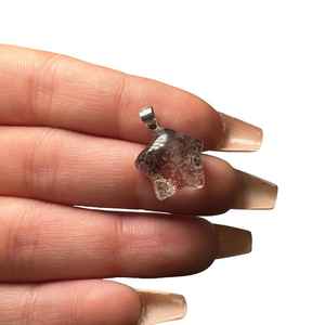 Pendentif en cristal délicat fabriqué à la main Collier en argent avec pierres précieuses naturelles Bijoux uniques pour femmes - Product Image 6