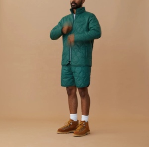 กางเกงขาสั้นบุผ้าสำหรับผู้ชายเทรนด์ใหม่ปี2024เสื้อผ้าแนวสตรีทน้ำหนักเบาระบายอากาศได้ดีมีหลายสีตามสั่ง - Product Image 2