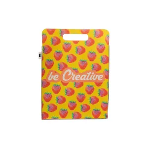 Bolsa de Mano Promocional Sostenible de RPET para Merchandising - CreaFelt Shop D - Product Image 3