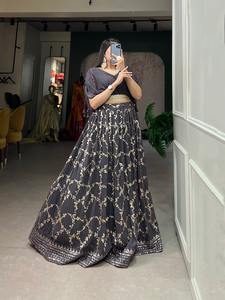 Multi Color Dhwaja Exportar Nuevas Lentejuelas e Hilo Bordado Triturado Georgette Lehenga Choli Colección para Mujeres Venta en Línea - Product Image 5