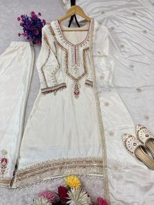 Ensemble de salwar kameez en soie chinon pure, de créateur indien et pakistanais, avec broderies, kurti blanc, pour fêtes, mariages et tenues décontractées. - Product Image 3