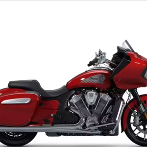 Motocicleta Cruiser Indian Challenger Limited 112 con PowerBand, Color Rojo Atardecer, Modelo 2026, en Venta - Product Image 1