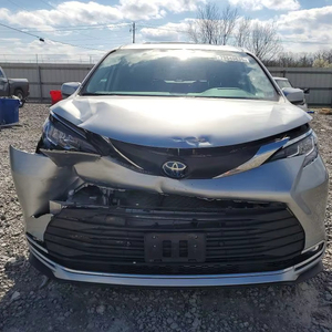 สินค้าใหม่ ของแท้ ขายดี จัดส่งเร็ว ปี 2022 TOYOTA SIENNA XLE 7 ที่นั่ง 5TDJRKEC9NS - Product Image 1