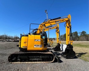 JCB compact <b>track</b> loader with a powerful hydraulic system for heavy-duty performance, designed for professionals - Product Image 3