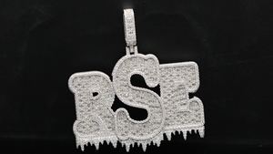 Collier Pendentif Hip Hop en Acier Inoxydable avec Perles et Diamants Glacés, Logo Personnalisé - Product Image 3
