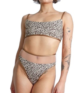 Shemax 2023 de alta calidad, superventas, personalizado al por mayor, conjunto de baile en barra superior e inferior, REVERSIBLE SELVA TOP BEIGE LEOPARD/CHOCOLATE - Product Image 1