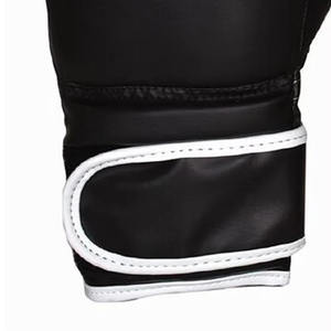 Ligero 100% cuero genuino hecho con cordones Cómodo de usar MOQ bajo Guantes de boxeo MMA de alta calidad para hombres a la venta - Product Image 5