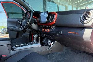 โตโยต้า ทาโคมา TRD สปอร์ต ดับเบิ้ลแค็บ ปี 2016 สภาพดี - Product Image 2