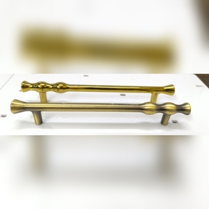 Manijas Modernas para Gabinetes, Tiradores para Cajones, Herrajes para Muebles de Cocina, Acabado en Latón Antiguo, Compra al por Mayor - Product Image 1