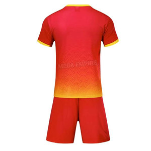 2025 personalizado poliéster fútbol desgaste último diseño sublimación equipo uniforme traje - Product Image 2