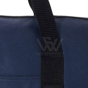 Bolsa de lona de gimnasio hecha a medida, impermeable y duradera de alta calidad para uso en exteriores, hecha en Pakistán, otras bolsas deportivas - Product Image 6
