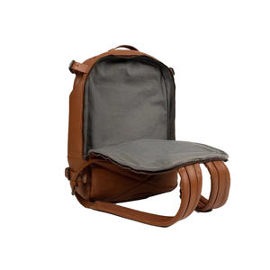 Mochila de pañales plegable de bajo precio para viajes para mamás y papás con bolsa de embalaje para bebés de calidad - Product Image 1