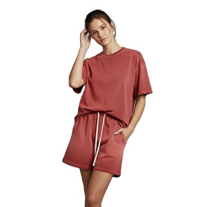 ชุดเซ็ตเสื้อยืดและกางเกงขาสั้นผ้าฝ้ายแท้ 100% สีพื้น ปักลาย พร้อมสกรีนโลโก้ ทรงปกติ สำหรับผู้หญิง ผลิตตามสั่ง - Product Image 2