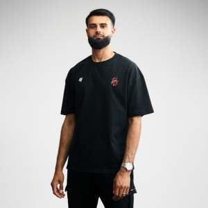 T-shirt pour homme Minar-e-Khwaab Easah X Gai (noir) en jersey 100% coton respirant avec graphismes brodés, matière Drifit - Product Image 3