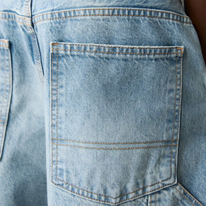 กางเกงยีนส์ผ้ายีนส์ย้อมสีอ่อนทันสมัยสำหรับผู้ชายเสื้อผ้าแนวสตรีทผ้าสะอาดแบบเรียบง่ายปักลาย - Product Image 6