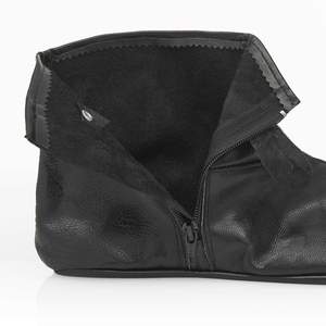 ถุงเท้าหนังคุณภาพสูงสำหรับละหมาดของชาวมุสลิม ราคาเหมาะสม สีและโลโก้สั่งทำได้ ขนาด unisex - Product Image 2