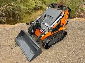 Livraison gratuite bon marché Mini Skid Steer moteur CE EURO5 EPA Skidsteer roue diesel sur chenilles Mini chargeuse sur chenilles pour tout terrain - Product Image 4