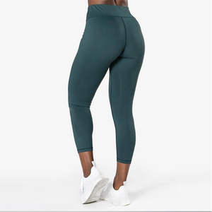 Vente en gros de vêtements de Yoga pour femmes, pantalon de Yoga de Compression Capri respirant en polyester spandex Capri de Yoga - Product Image 5