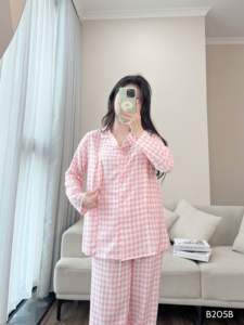 Traje de maternidad de lino a cuadros fresco B205B absorbente de sudor para mujeres embarazadas precio al por mayor - Product Image 2