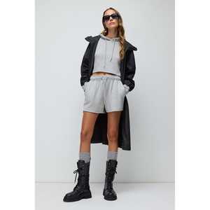 Shorts de sport décontractés à taille haute en viscose/polyester doux au toucher, personnalisables, style biker, yoga, disponibles en XS - Product Image 3